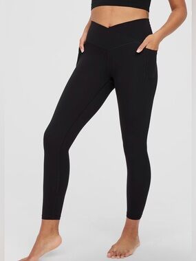 OFFLINE By Aerie Real Me XTRA Crossover High Waisted Pocket Leggings in Black XS